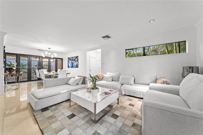 Photo - 1840 Cleveland Rd