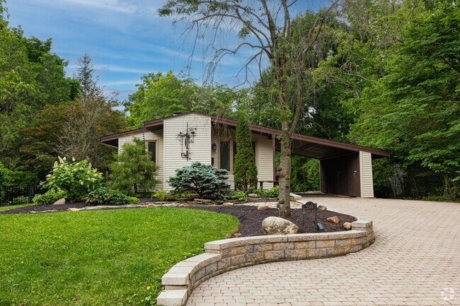 Building Photo - 2349 Eastcleft Dr Rental