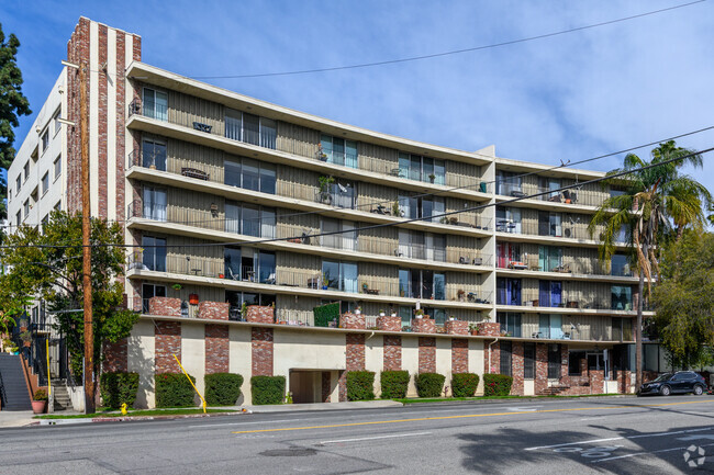 Building Photo - 2260 N Cahuenga Blvd Unit #305 Rental