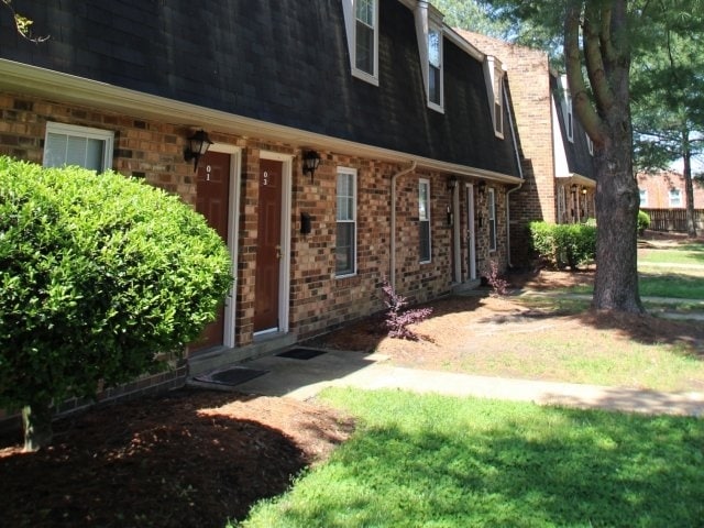 Saddlewood Apartments