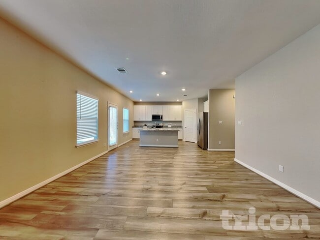 Photo - 13547 Emerson Wy