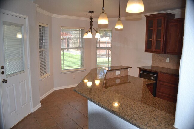 Photo - 3Bed/2 Bath in desired neighborhood in Cop...