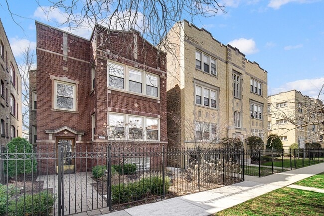 5052 N Wolcott Ave Unit G