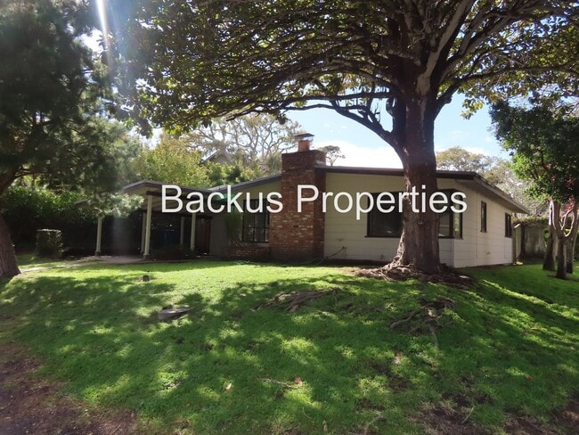 Building Photo - Two Bedroom Home in Beautiful Pacific Grove