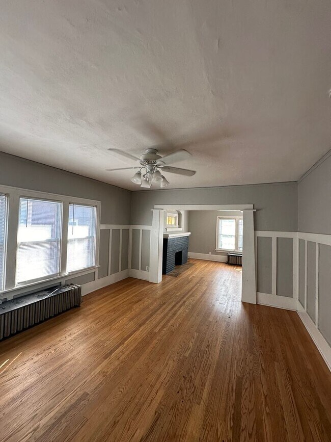 Photo - 4 Bedroom Near UWM Campus