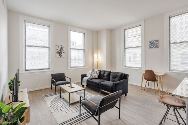 Photo - 9-JAN-JAN E 4th St Apartamento Unidad ID1343753P