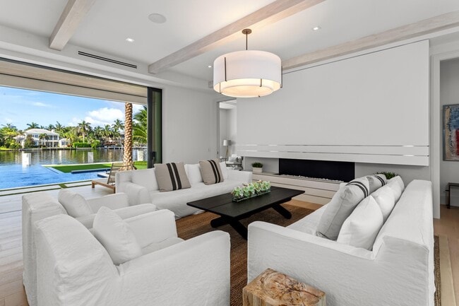 Photo - 1014 Melaleuca Rd