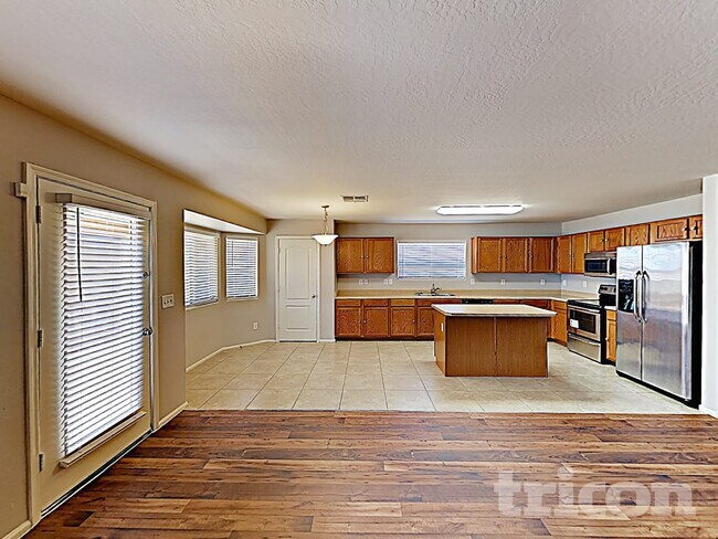 Photo - 37938 N Amy Ln