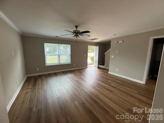 Photo - 431 Kingville Dr