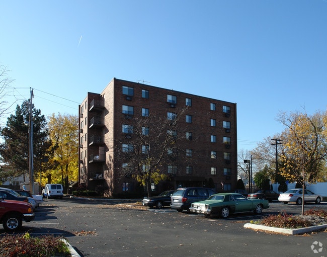 Photo - Conway Court