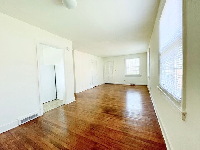 Photo - Latham Park Manor