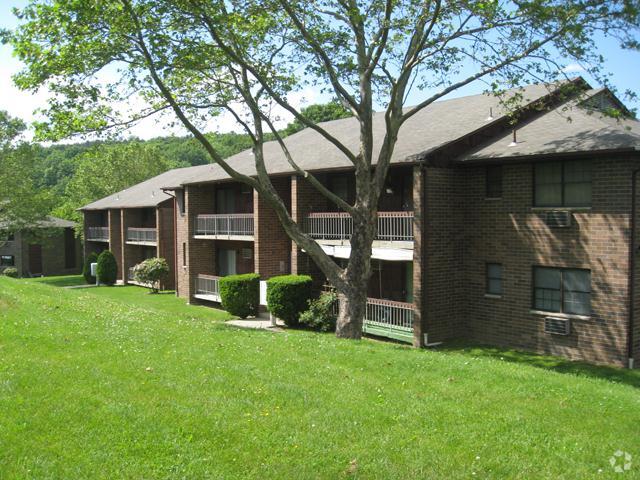 Building Photo - Brook Bridge Apartments
