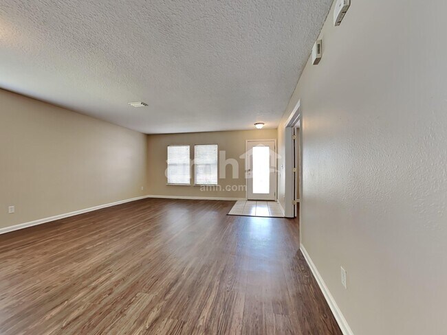 Photo - 1438 Blues Creek Dr