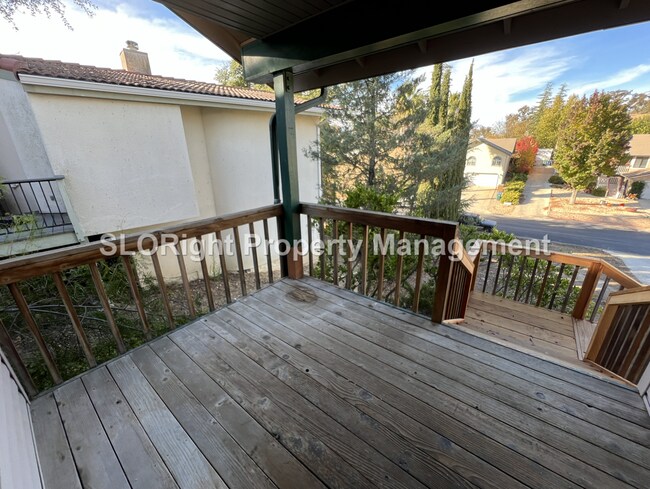 AVAILABLE NOW- Recently Updated Home on Lake Nacimiento - 3 Bed / 2 Bath