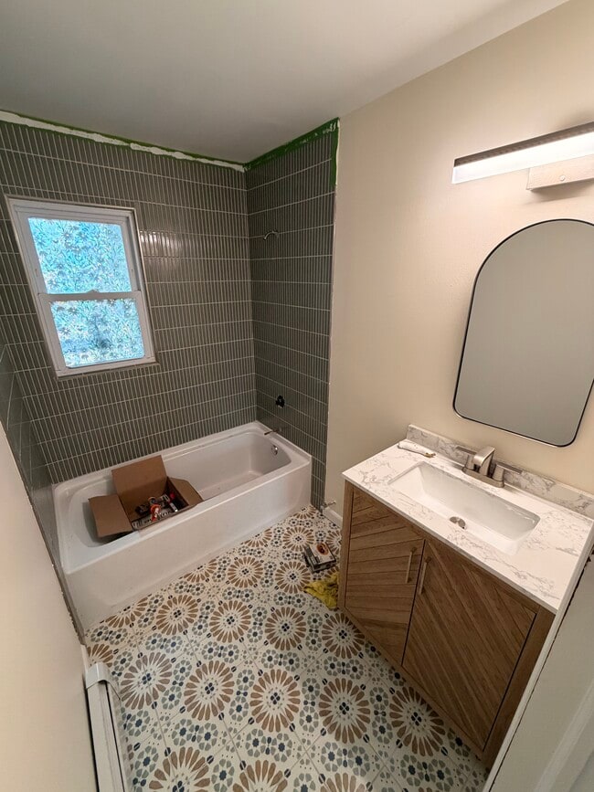 211 Hillcrest Ave Unit 1st Floor