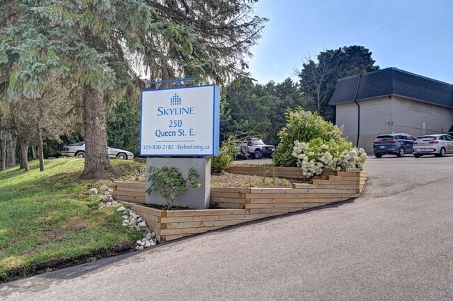 Photo - Hillcrest Apartments