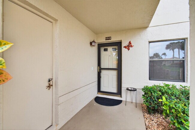 Photo - 5945 Parkwalk Dr