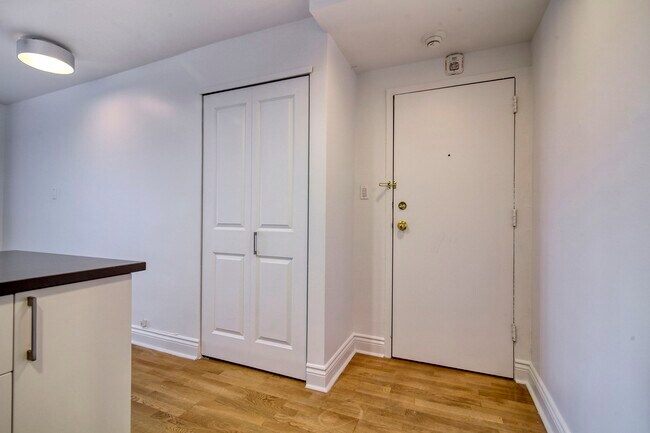 Photo - 3460 Rue Durocher Unité 1201