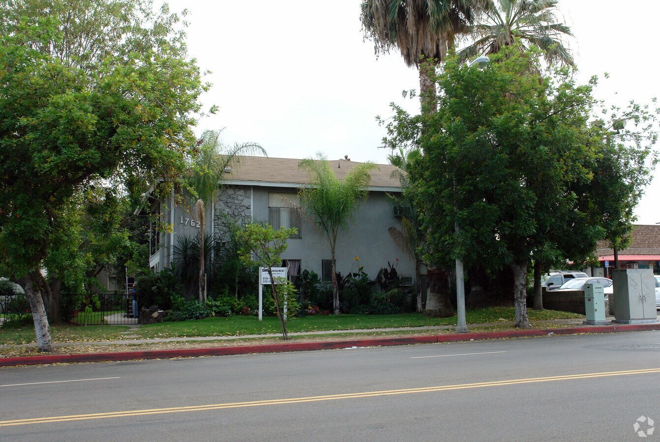 Encino Apartments - Encino Apartments