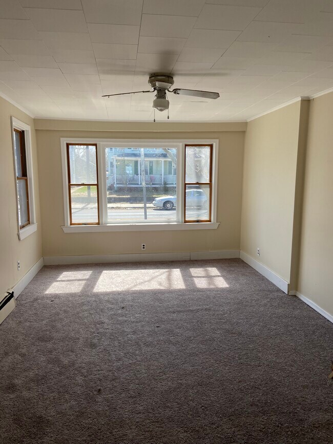 Photo - 312 W Main St