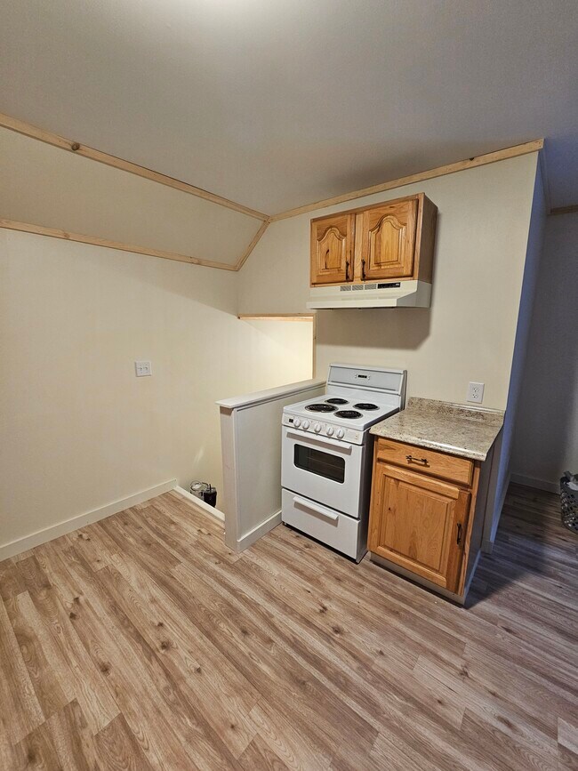 Photo - 97 Lincoln St Unit Apt D