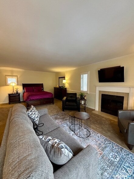 Photo - 221 Old Pond Ln