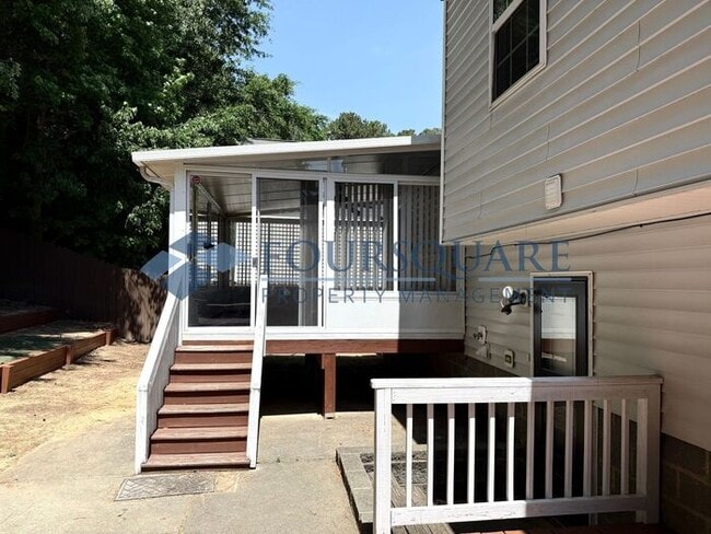 Photo - Spacious 4-Bed / 3-Bath Single-Family Home with Sunroom, Fenced Yard. Convenient to Southeast Ral...