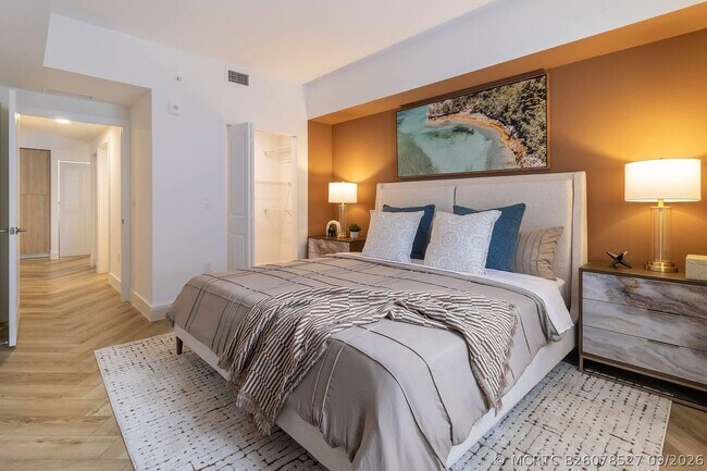 11290 Cooper Way Unidad 104