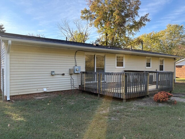 Photo - 3 Bedroom, 2 Bathroom House in Winston-Salem!