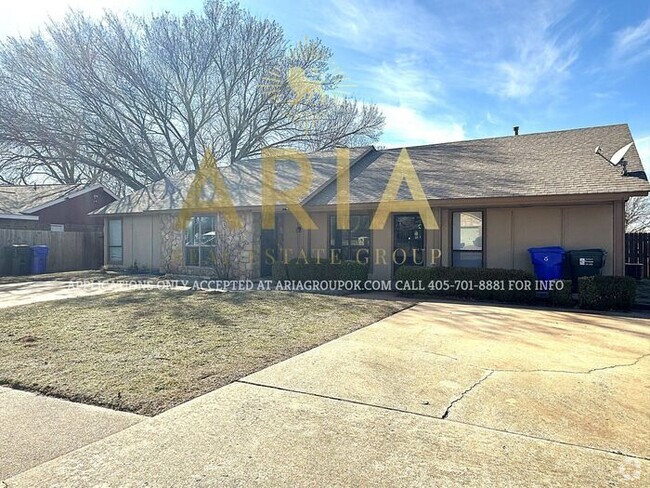 Building Photo - West Norman 2 Bedroom/1 Bath Duplex AVAILA... Rental