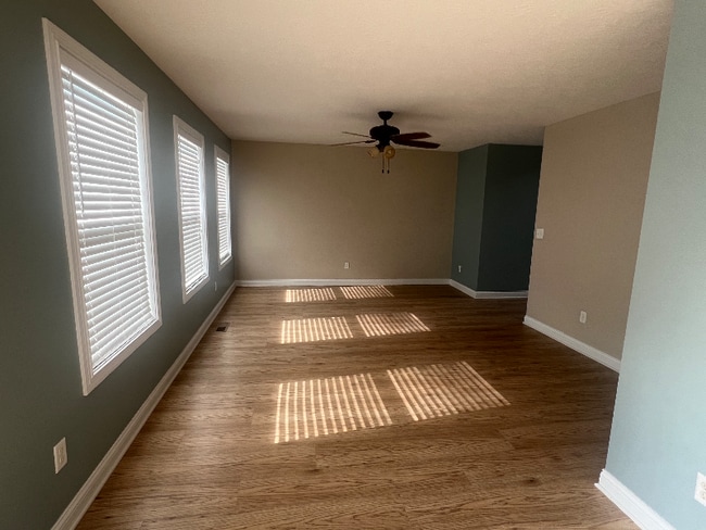 Photo - 12411 Sheppard Way