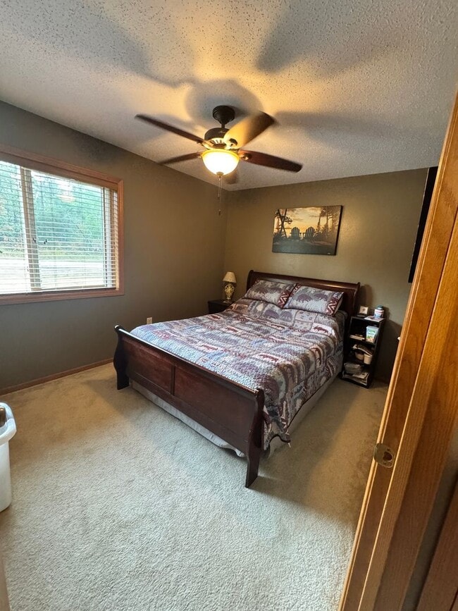 Photo - 2 Bedroom/ 2 Bathroom Home located in Tom'...