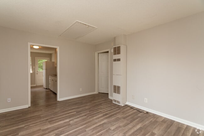 1BR,1BA