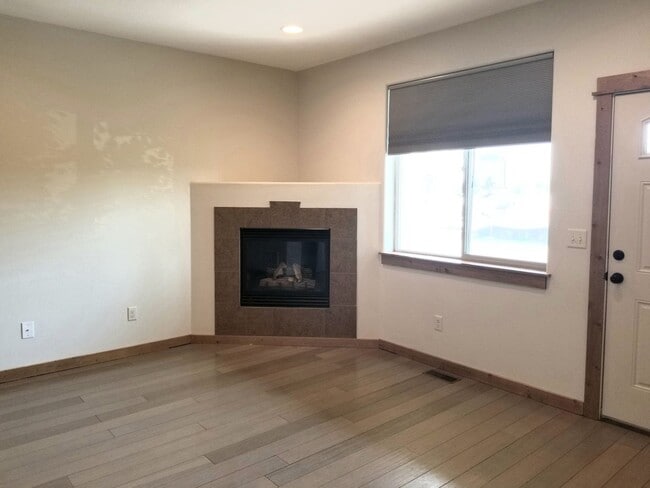 Photo - Adorable 2 Bedroom House- Great Location!