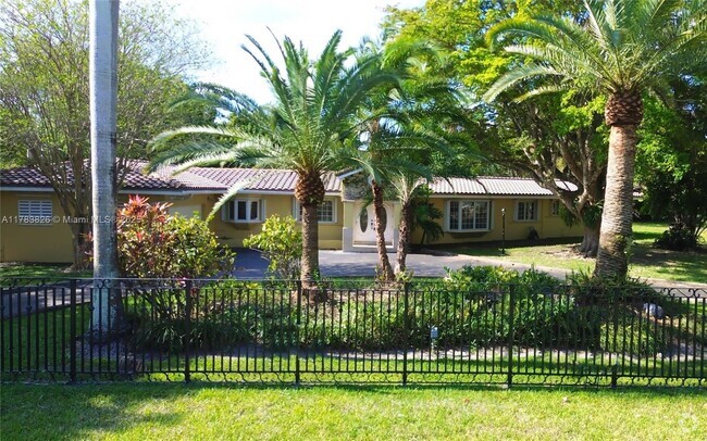 Building Photo - 6282 SW 133rd St Rental