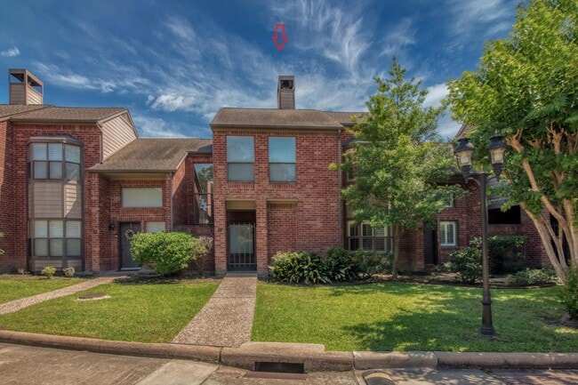 Photo - 7447 Cambridge St