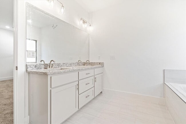 Photo - 7004 SW Basswood Ave