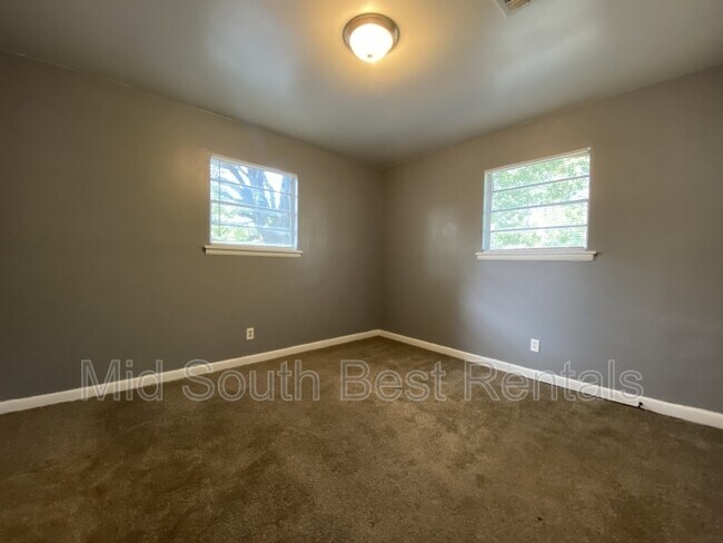 Photo - 6400 Pecan Ave