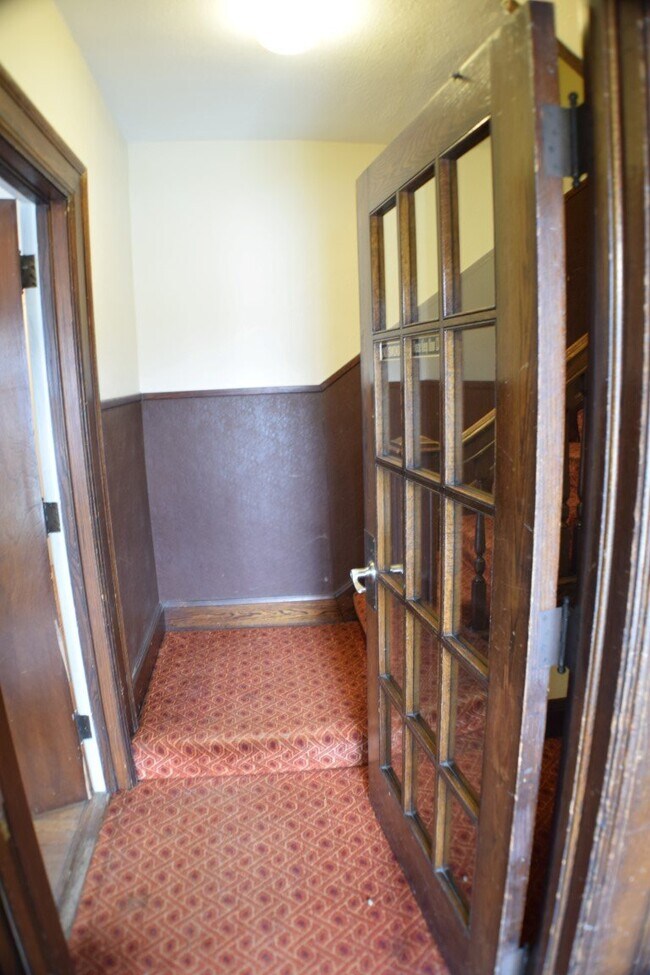 217 3rd St Unit 2