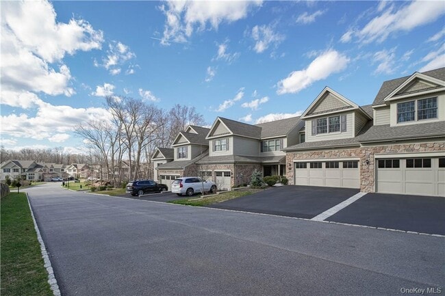 Building Photo - 20 Deforest Dr