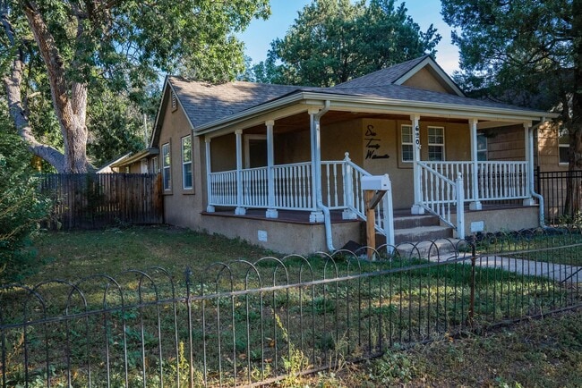 Building Photo - 620 W Willamette Ave