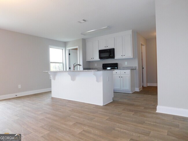 2214 Savannah Dr