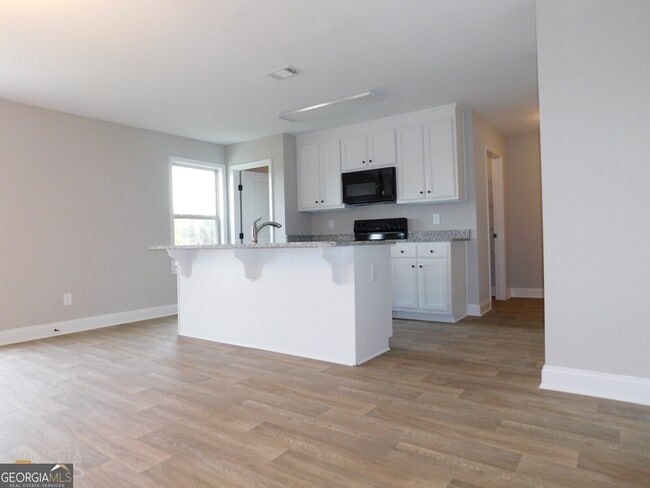 Photo - 2214 Savannah Dr