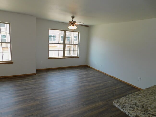 Photo - Charming 2-Bedroom Townhouse Retreat with 2.5 Baths in Fayetteville’s Rolling Woods - 1252 Sq Ft ...
