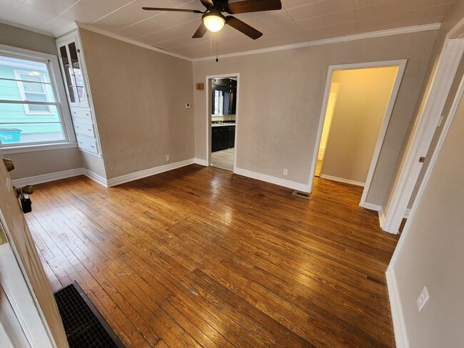 Photo - Spacious 3-Bedroom, 1-Bathroom Home AVAILABLE NOW!!