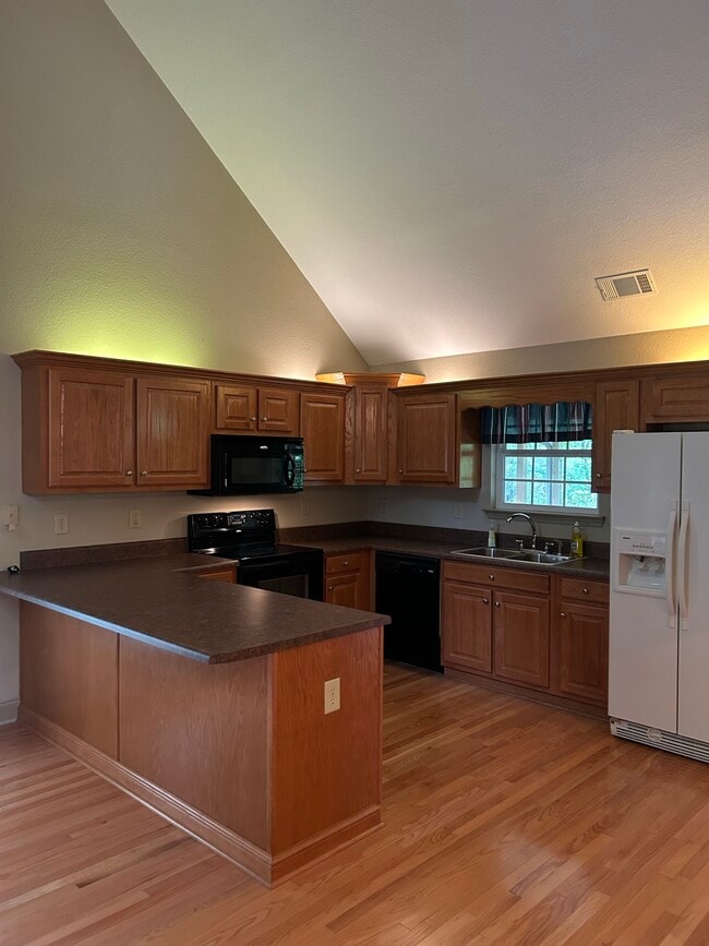 Photo - 513 Lapidary Ln