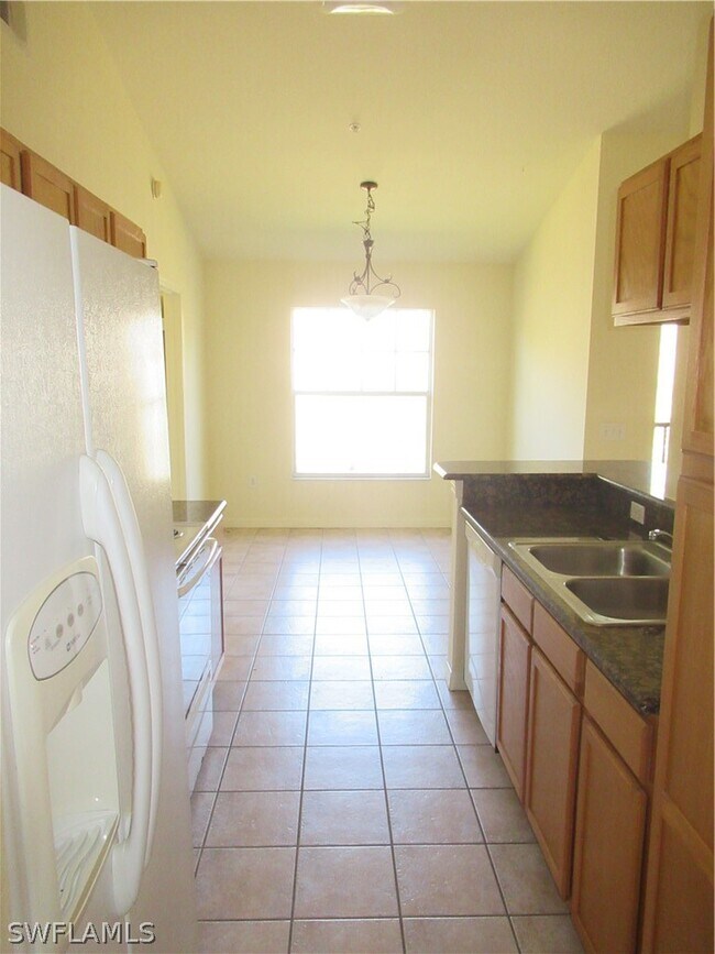 Building Photo - 7960 Preserve Cir Unit 634