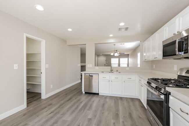 Photo - 615 Backbone Mountain Dr