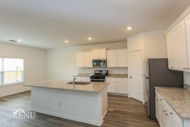 Photo - 2934 Jackson Smt