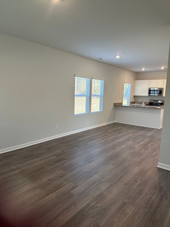 Photo - FOR RENT